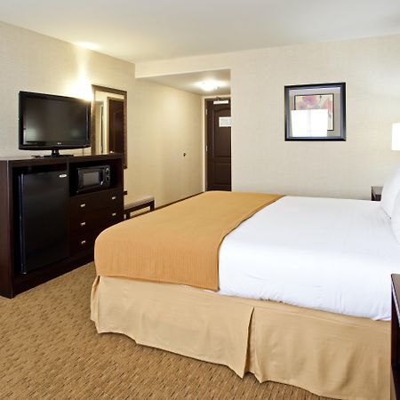 Holiday Inn Express Fresno South By Ihg Extérieur photo