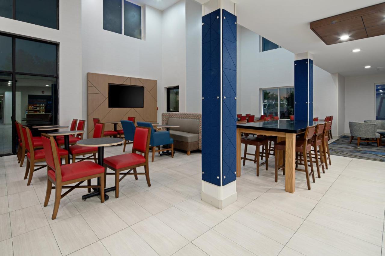 Holiday Inn Express Fresno South By Ihg Extérieur photo
