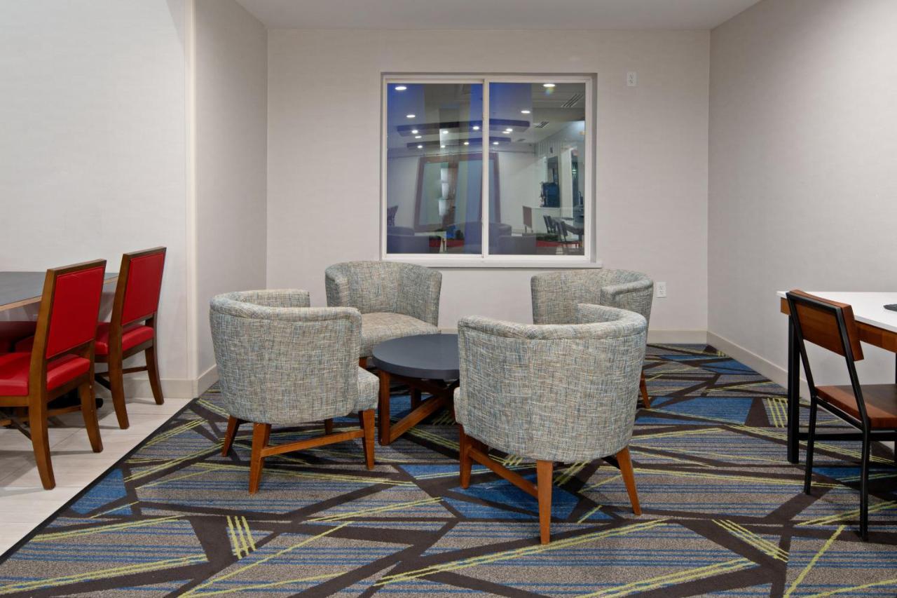 Holiday Inn Express Fresno South By Ihg Extérieur photo