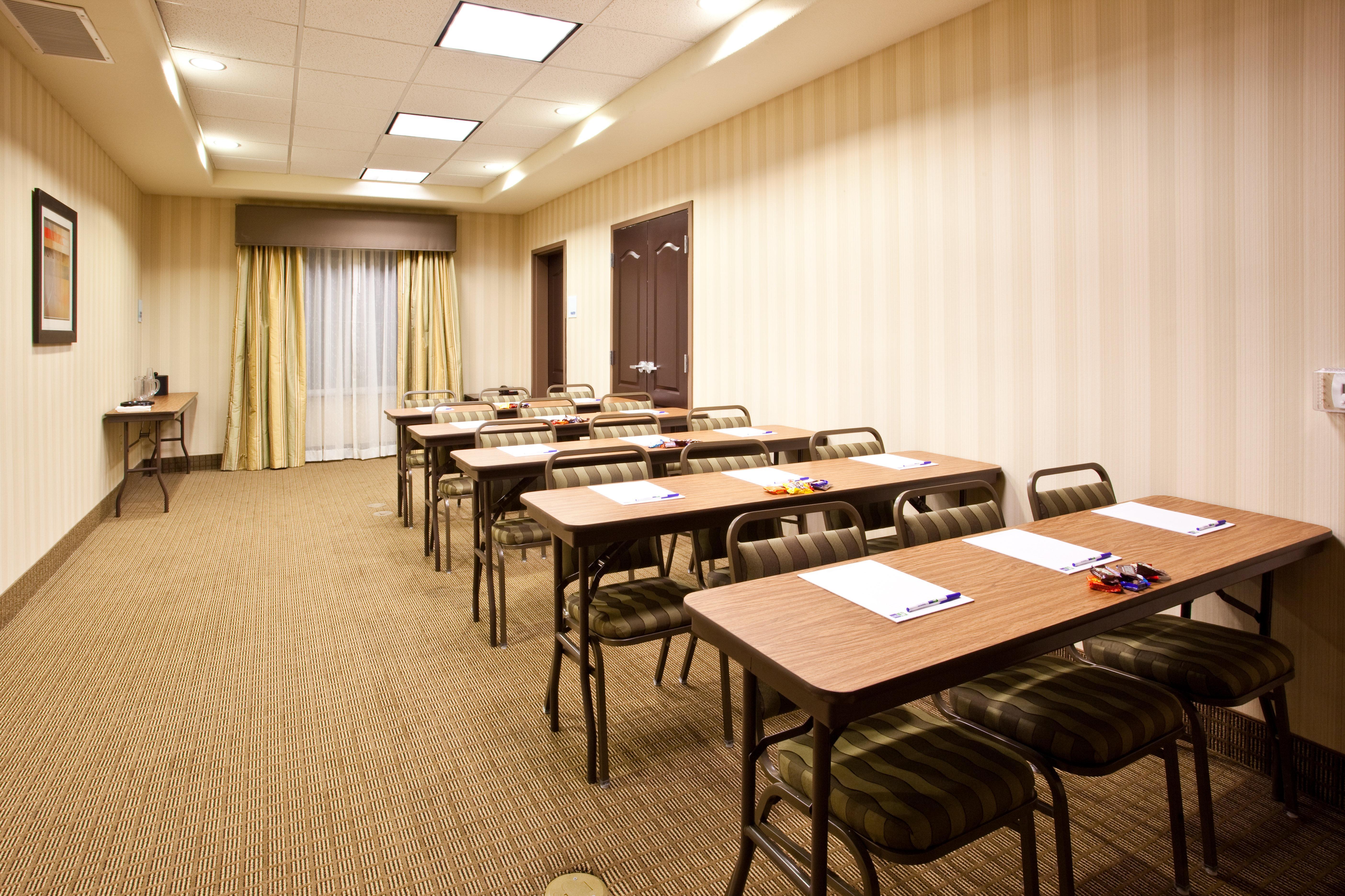 Holiday Inn Express Fresno South By Ihg Extérieur photo