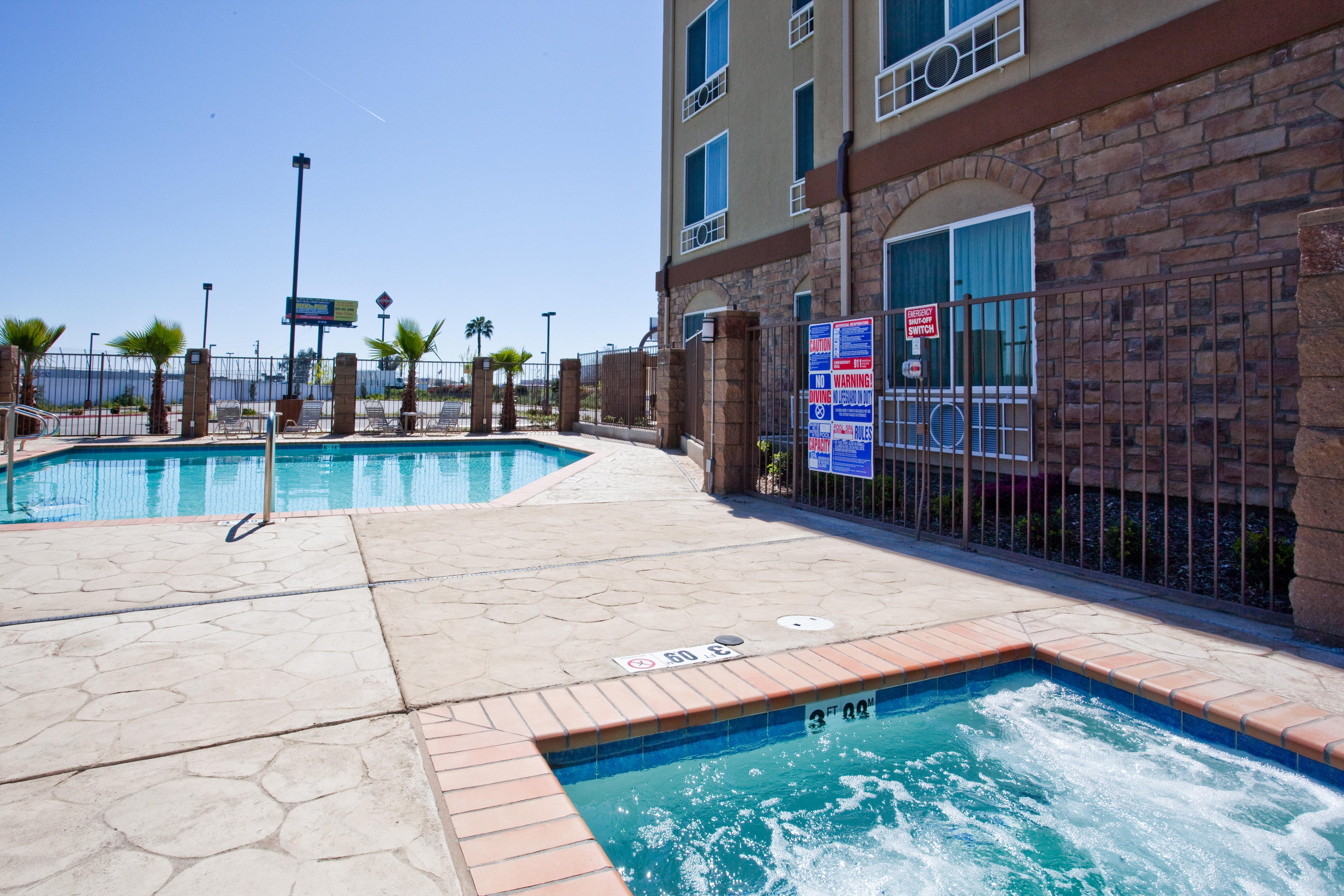Holiday Inn Express Fresno South By Ihg Extérieur photo